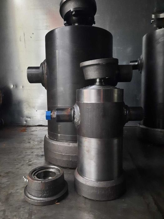 Meiller ,Hyva, Georg,Penta ,Binotto Cilndru hidraulic 8×4,semiremorca