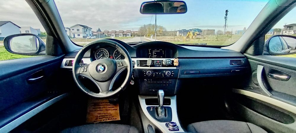 Vând BMW 320 Benzină fabricat 2011 E91 Touring
