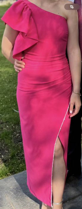 Rochie midi perfecta pt evenimente