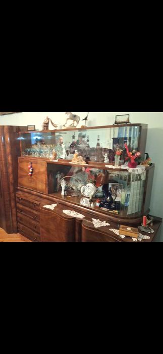 Masa tv ,pat ,vitrina lemn masiv veche