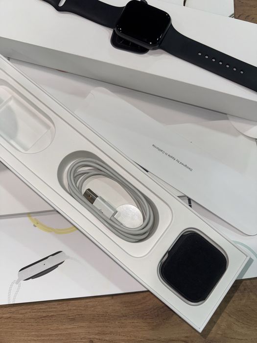 Apple watch 5 44 mm срочно