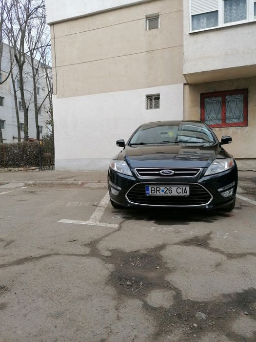 Ford Mondeo 1,6 anul 2012 stare impecabilă
