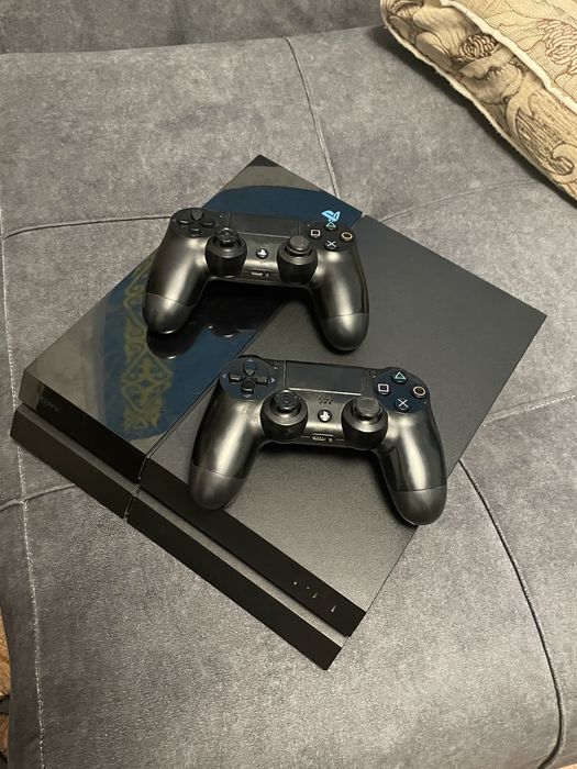Продам Playstation 4 fat