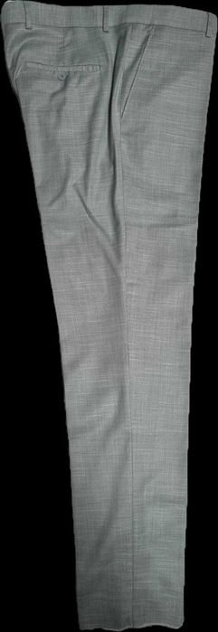 Vand costum pentru barbati nou SLIM FIT