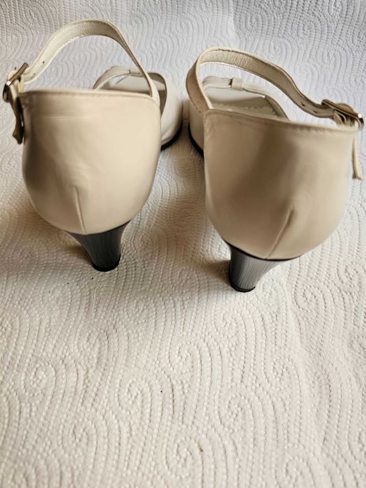 Pantofi din piele naturala eleganti pentru femei
