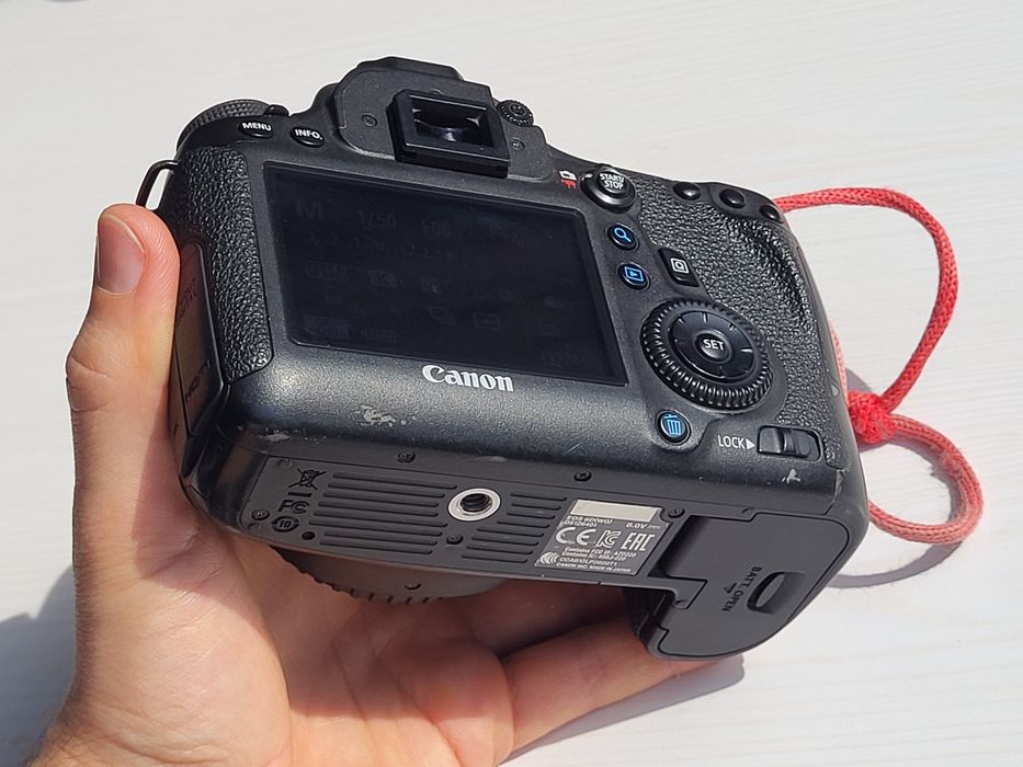 Камера Canon EOS 6D BODY