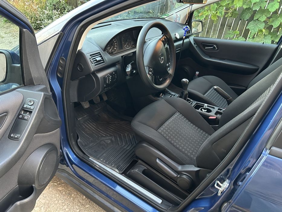 Mercedes Benz A160