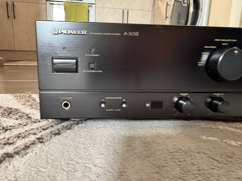 Pioneer A-501 Стерео усилвател