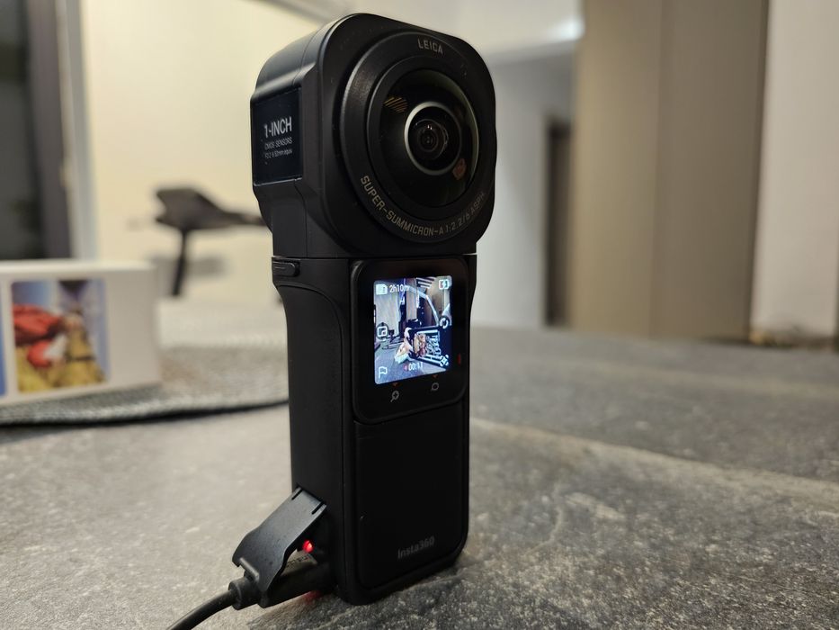 Insta360 ONE RS 1-Inch Camera Video Sport 6K 360°