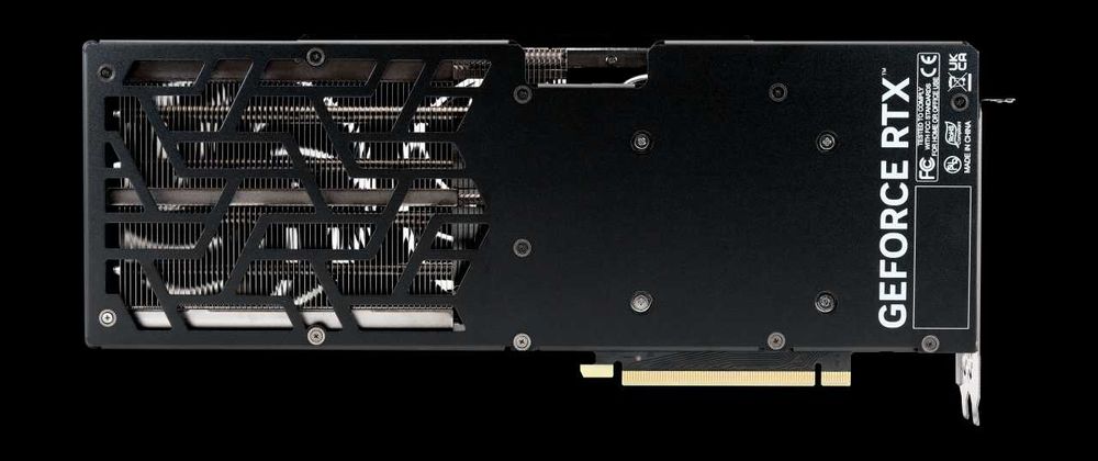Продавам видеокарта PALIT Nvidia GeForce RTX™ 4070 Ti JetStream