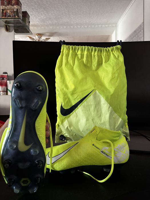 Ghete fotbal nike phantom retro elite