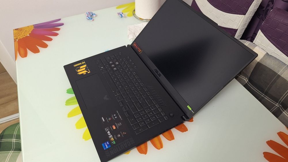 Laptop Gaming Asus TUF F17