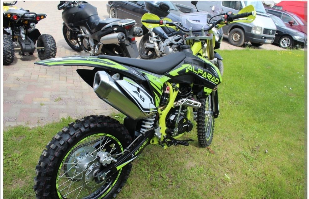 Alfarad Germany A8 de 300cc cu roti pe 18/21 inch in 5 viteze