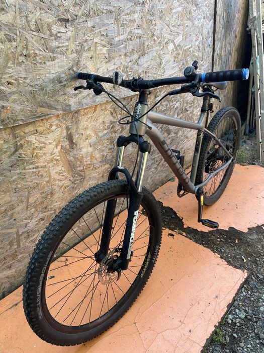 Bicicleta carrera sulcatta frane pe disc hidraulice roti 27.5”