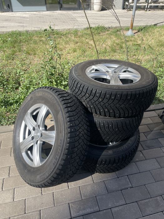 Комплект шин с дисками R16