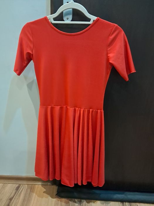 Рокля за спортни танци