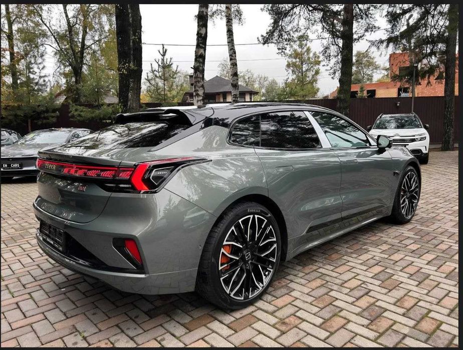 Zeekr 001 You z sport