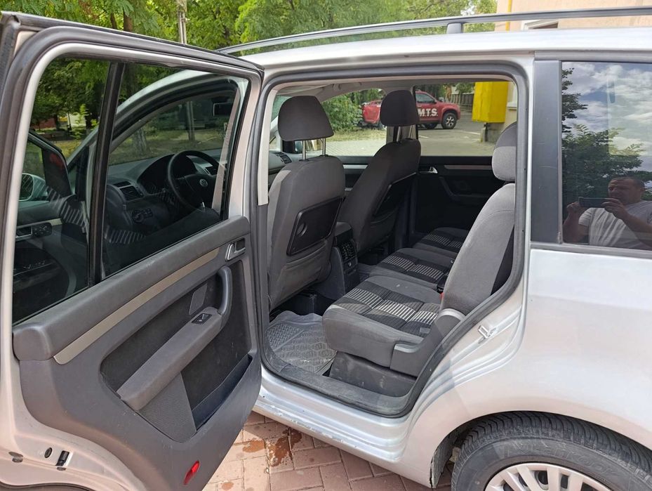 VW Touran Facelift 2.0 TDI (06.2008)