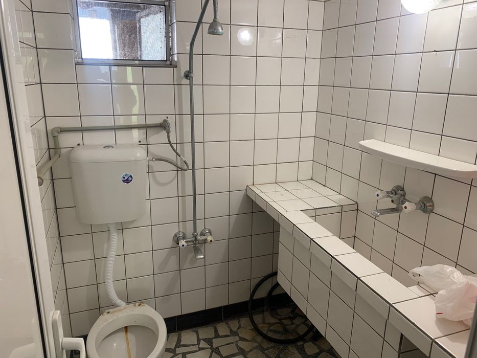 Едноетажна къща с гараж