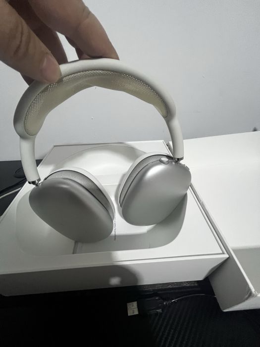 Соочно продам apple наушники