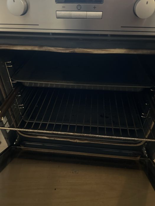 Фурна Electrolux UECP43NH