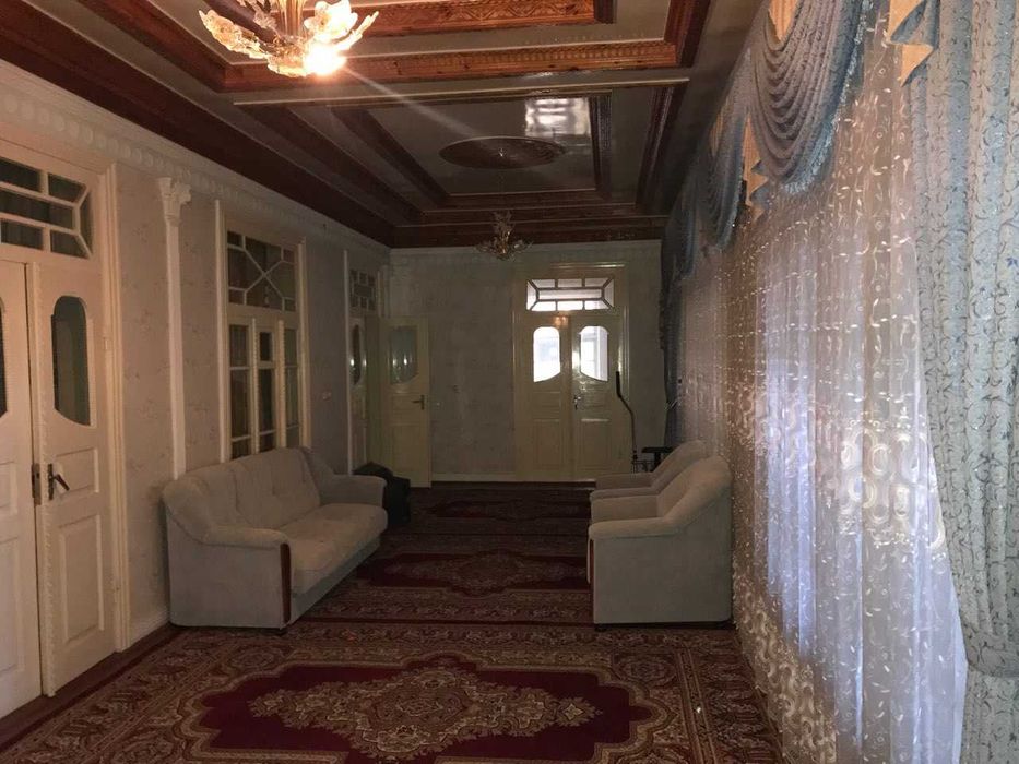 Shahrisabzda 2 qavatli uy joy-mehmonxona sotiladi – kvartira narxiga!