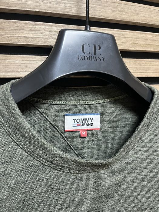 Tommy Jeans : Tommy Hilfiger - размер М / Оригинал