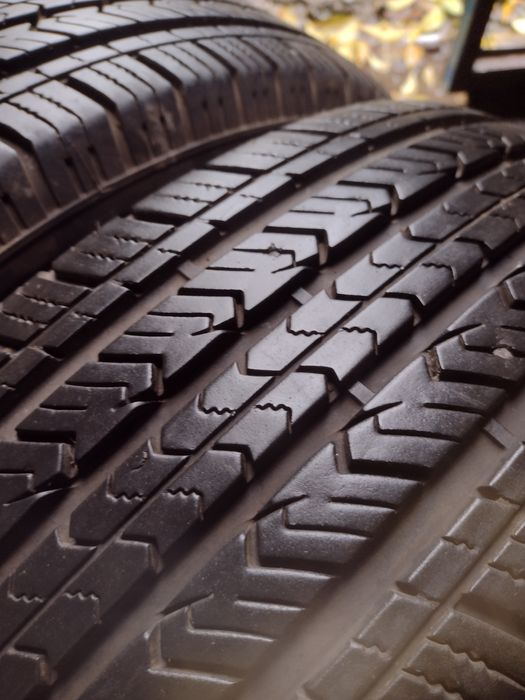 Топ състояние 2бр.225/65/17 Сънфул дот2223