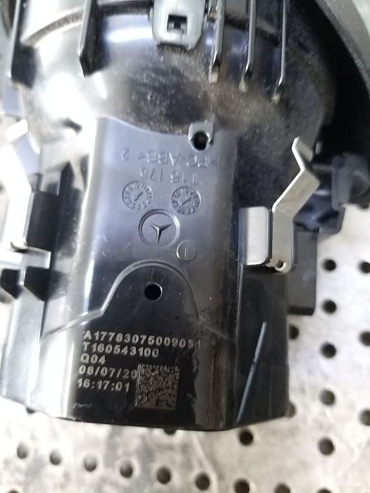 Grila ventilatie bord dreapta mercedes a class w177 a17783075009051