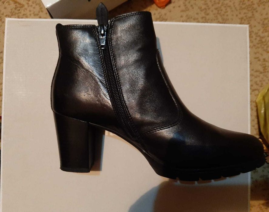 Продам женские ботинки Тамарис (Tamaris, Германия) б/у