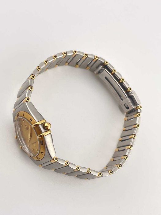 Часы Omega Constellation