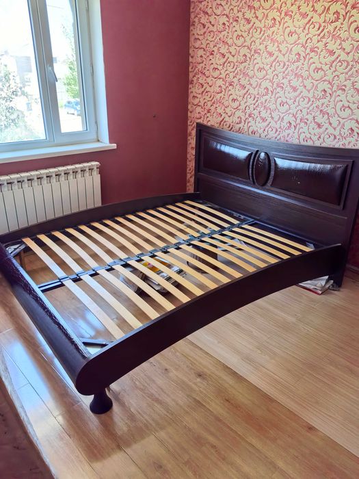 Спальний гарнитур