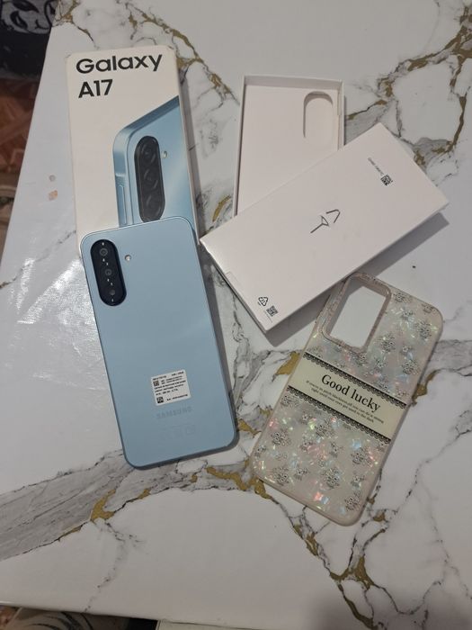 Телефон продаётся