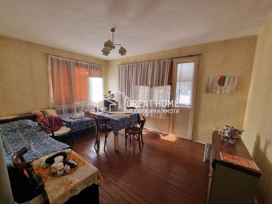 Център ! Четиристаен ! Гараж !