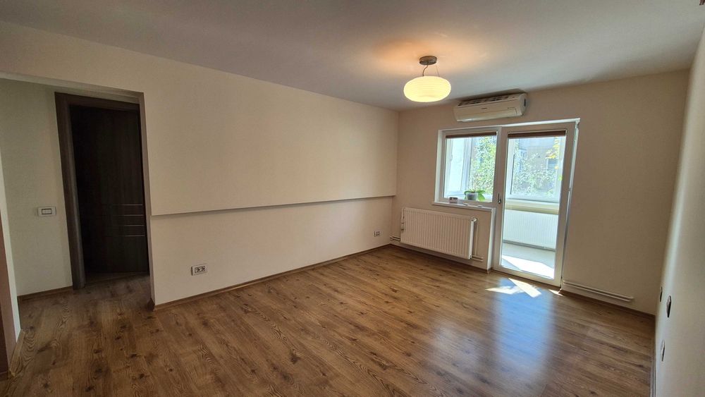 Proprietar, vand apartament 4 camere Harmanului 21A
- Vezi Hartă