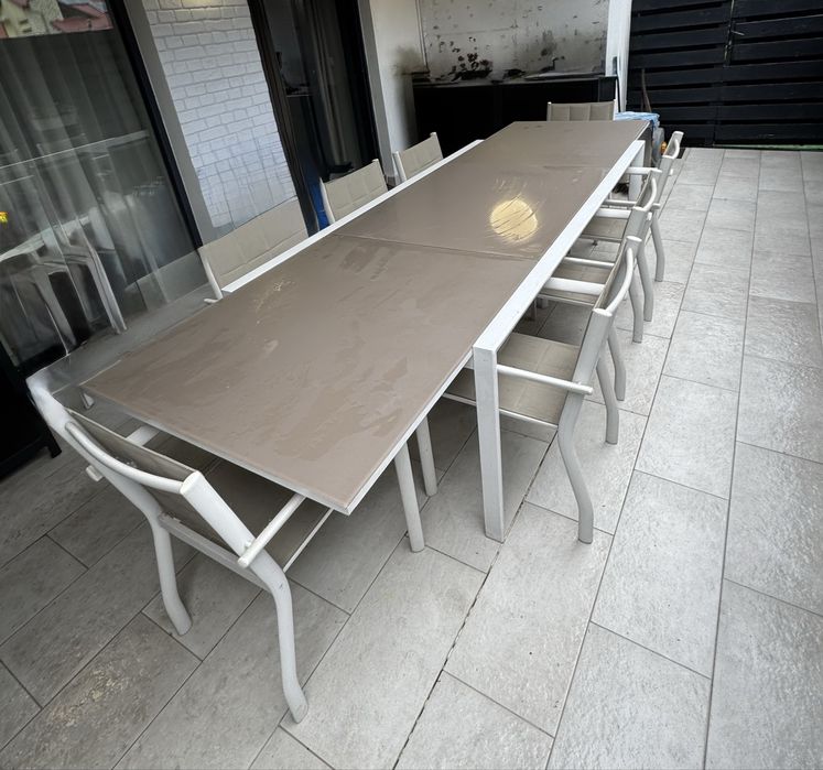 Set MOBEXPERT masă  cu blat de sticlă, extensibilă 6 - 10 persoane,  cadru metalic plus 10 scaune terasă