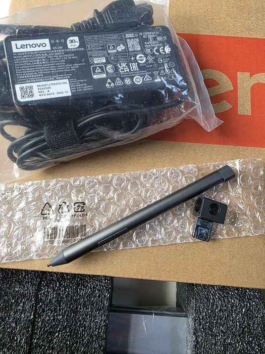 Lenovo IdeaPad Flex 5 14ABR8