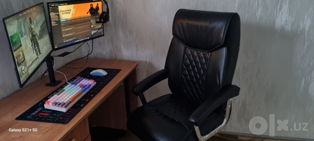 Full komplekt igravoy kompyuter sotiladi 2 monitor bilan