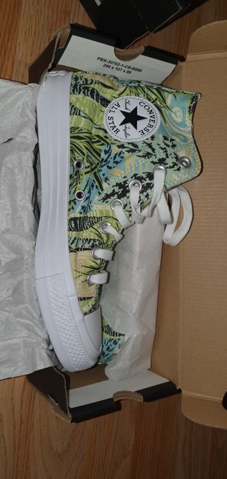 Vând converse mărimea 37.5