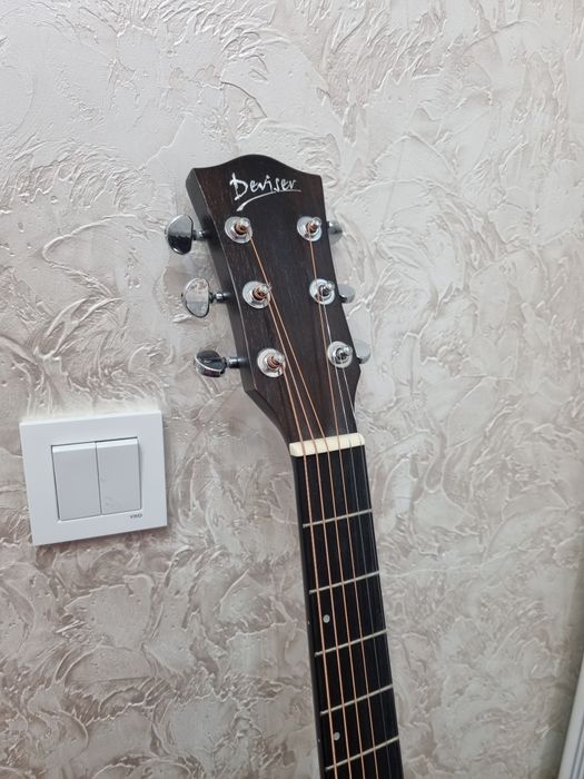 Продам новую гитару