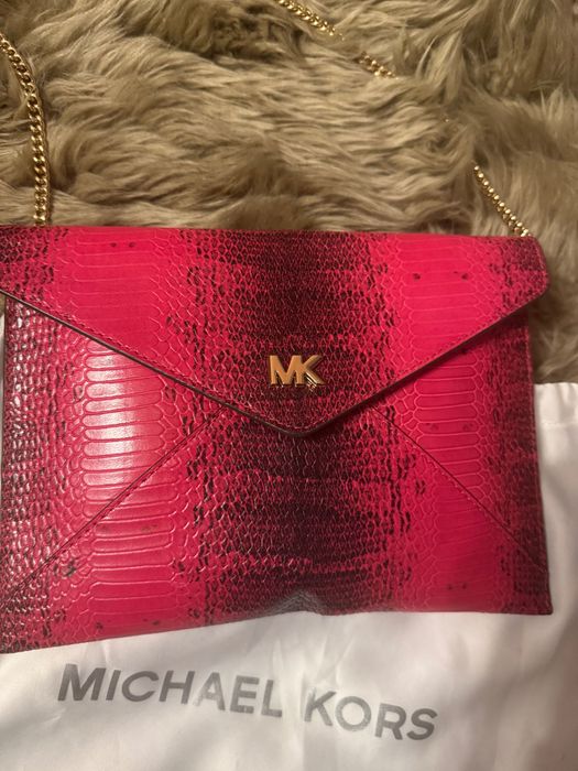 Michael Kors чанта от естествена шагрен кожа