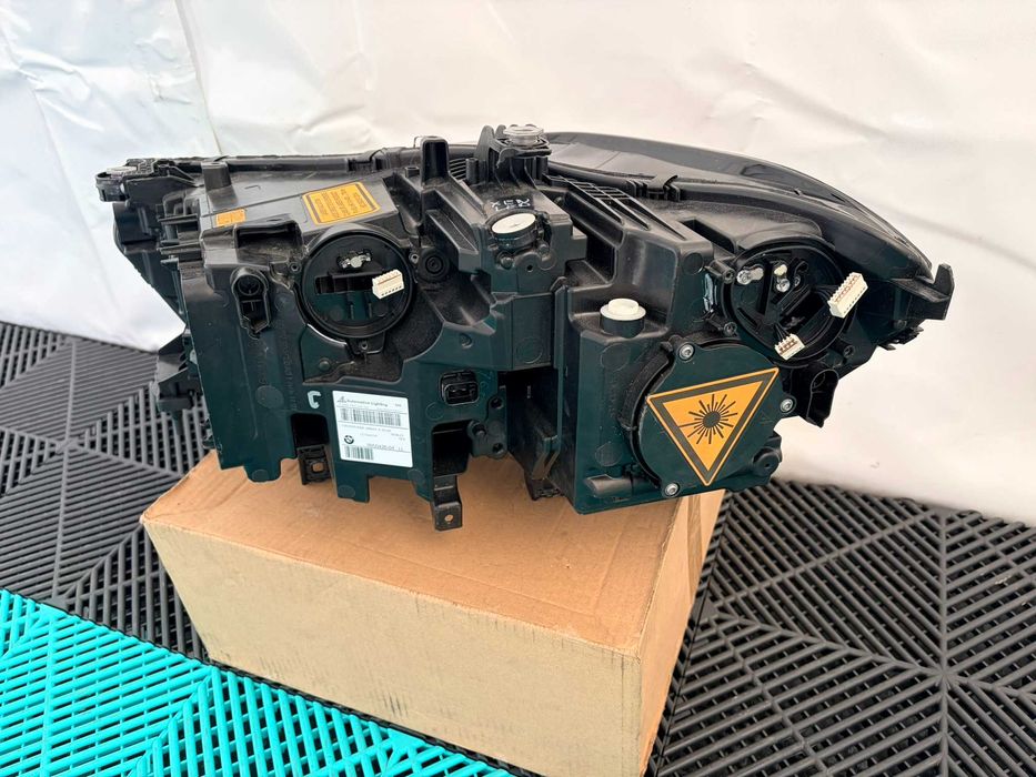 Far dreapta Bmw X6 G06 X5 G05 laser 2019-2022 impecabil original