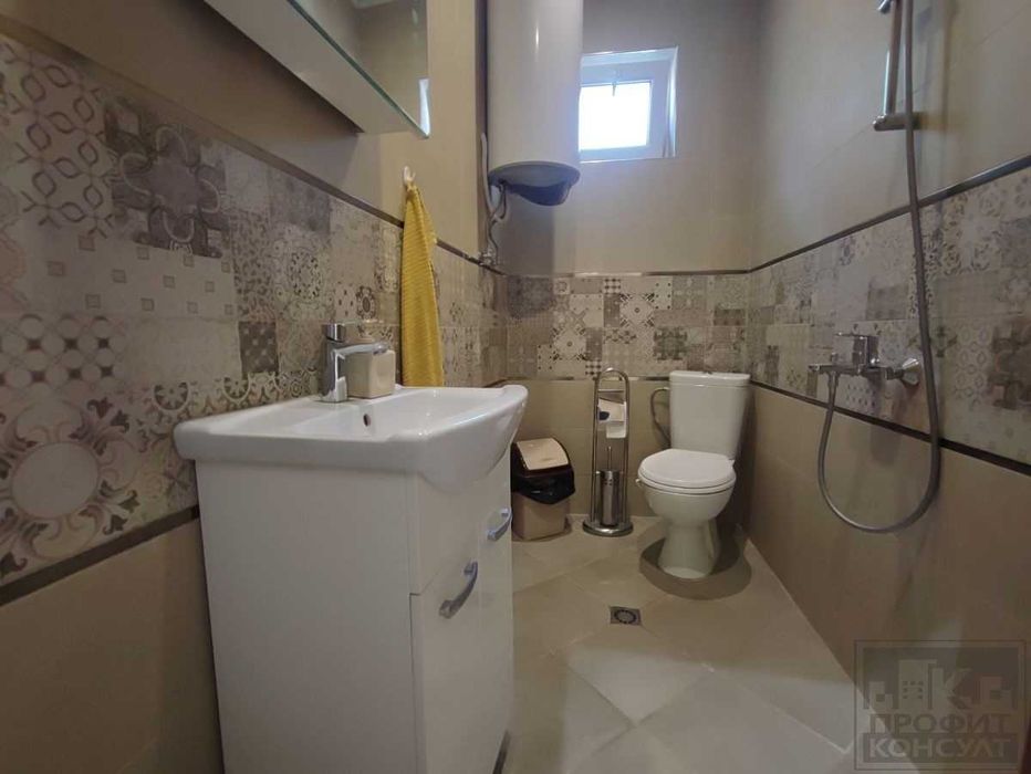 Дава се под наем Офис в Велико Търново, Център - 95 кв.м за 600 € - Снимка #9