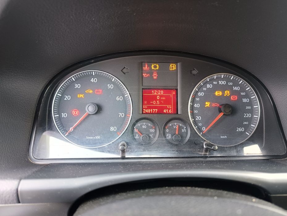 vw touran 2.0 109коня