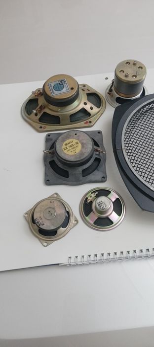 Динамики разные, дёшево