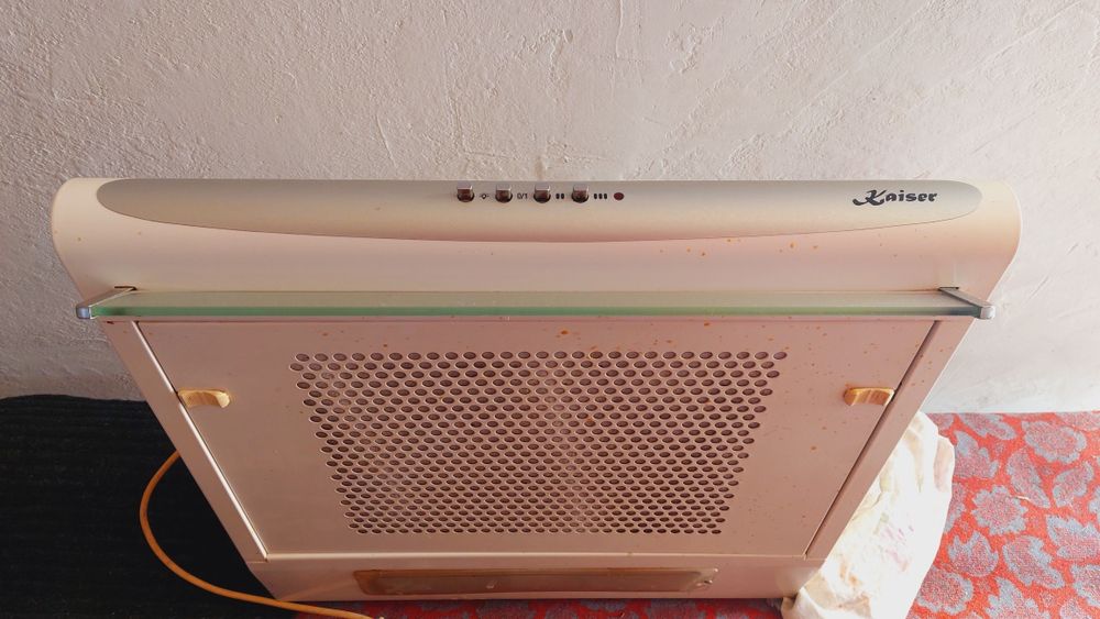 Вытяжка над плитой