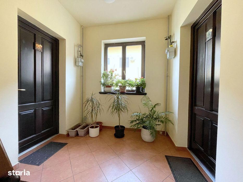 Apartament 3 camere - zona Mircea cel Batran