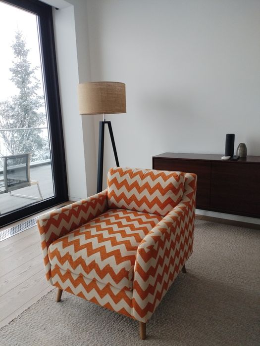 Интерерное дизайнерское кресло