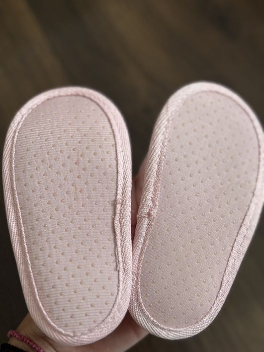 Papucei casa fetite,LC waikiki!