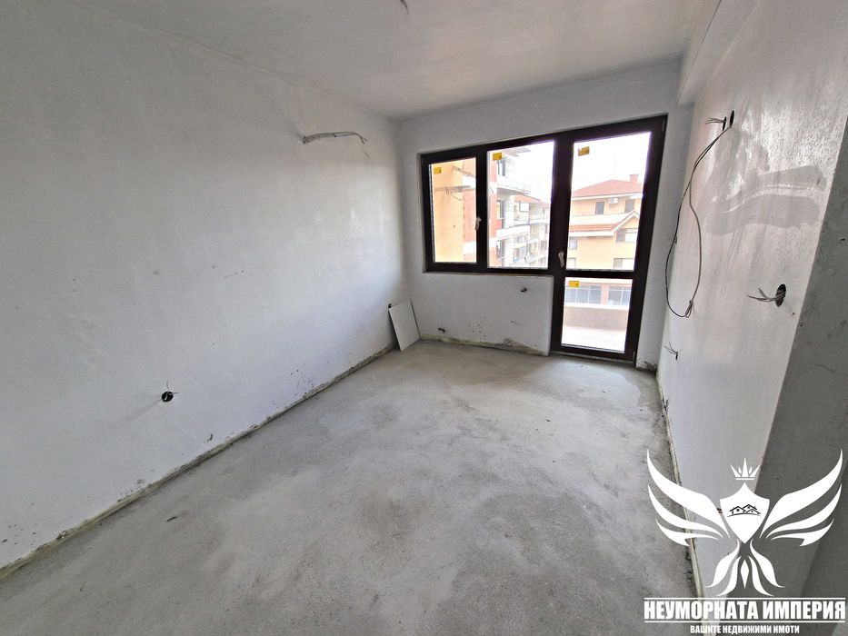 Продавам нов тристаен 91кв. ет. 2 в гр.Асеновград, кв.Стадиона